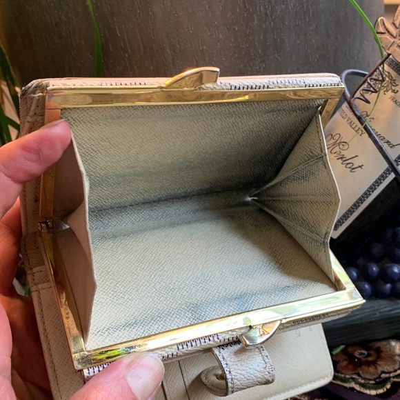 Rare🔥AUTHENTIC LOUIS VUITTON damier Azure checkers print snap kisslock wallet - Picture 9 of 16